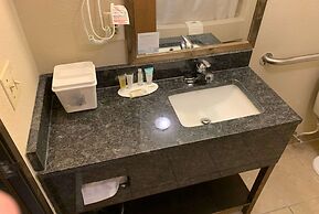 Super 8 by Wyndham Boonville
