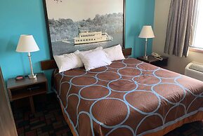Super 8 by Wyndham Boonville