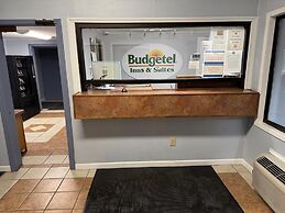 Budgetel Inn & Suites