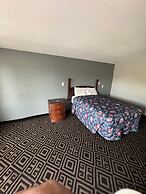 Budgetel Inn & Suites