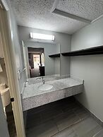 Budgetel Inn & Suites
