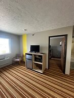 Super 8 by Wyndham Blair