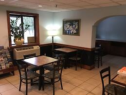 Super 8 by Wyndham Manchester Airport