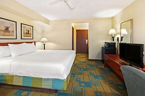 La Quinta Inn & Suites by Wyndham Albuquerque Journal Ctr NW