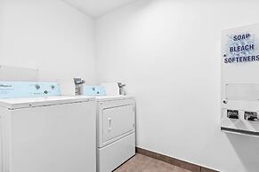 Best Western Holiday Manor