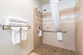 Quality Inn & Suites Lacey Olympia