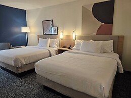 District 3 Hotel, Ascend Hotel Collection