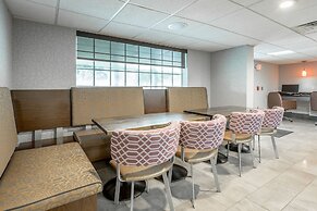 District 3 Hotel, Ascend Hotel Collection