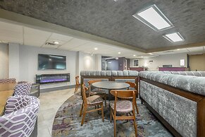 District 3 Hotel, Ascend Hotel Collection