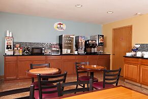 Super 8 by Wyndham Wichita Airport