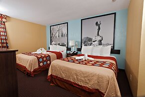 Super 8 by Wyndham Wichita Airport