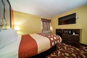 Super 8 by Wyndham Wichita Airport