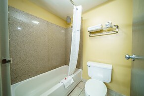 Super 8 by Wyndham Wichita Airport