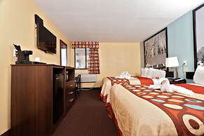 Super 8 by Wyndham Wichita Airport