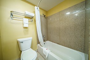 Super 8 by Wyndham Wichita Airport