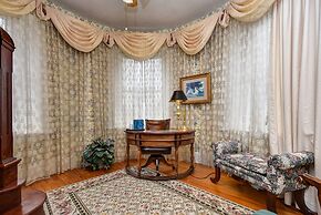 The Mansion at Elfindale