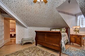 The Mansion at Elfindale