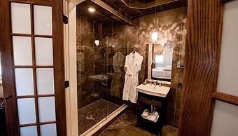 The Peacock Inn, Ascend Hotel Collection