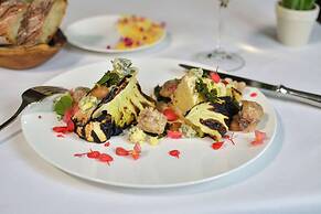 The Peacock Inn, Ascend Hotel Collection