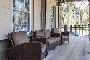 The Peacock Inn, an Ascend Collection Hotel