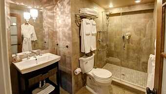 The Peacock Inn, Ascend Hotel Collection