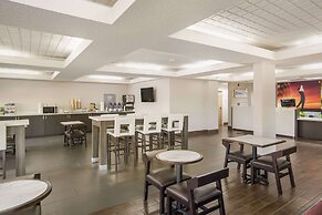 Clarion Pointe Forsyth I-75