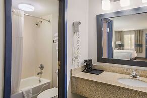 Clarion Pointe Forsyth I-75