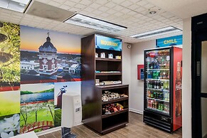 Clarion Pointe Forsyth I-75