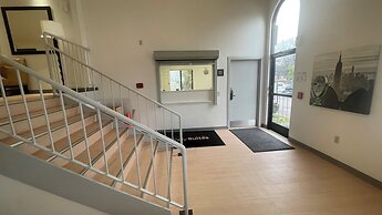 Sonesta Simply Suites Memphis