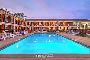 The Guest Lodge Gainesville