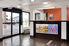 Motel 6 Macon, GA