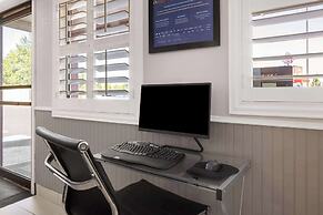 Ramada by Wyndham Medford Airport North