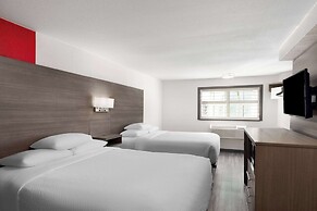 Ramada by Wyndham Medford Airport North