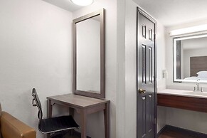 Ramada by Wyndham Medford Airport North