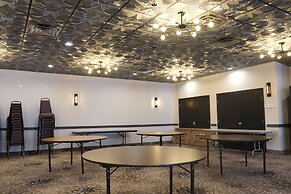 American Inn & Suites Waterford