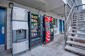 Motel 6 Salem, OR - Expo Center