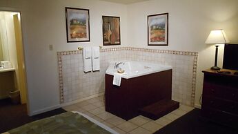 Econo Lodge Inn & Suites