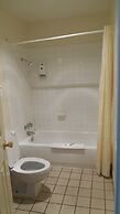 Econo Lodge Inn & Suites