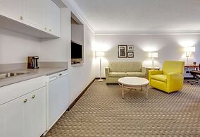 La Quinta Inn & Suites by Wyndham Dallas - Addison Galleria