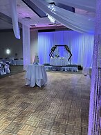 DoubleTree by Hilton Hotel Bloomington