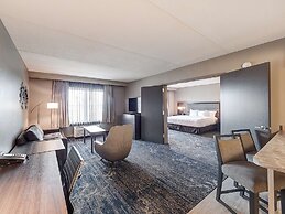 DoubleTree by Hilton Hotel Bloomington