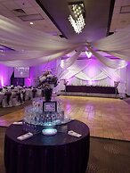 DoubleTree by Hilton Hotel Bloomington