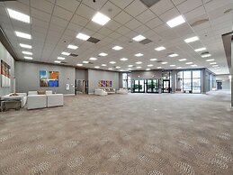 DoubleTree by Hilton Hotel Bloomington