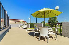 Comfort Inn & Suites Evansville Airport