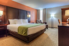 Comfort Inn & Suites Evansville Airport