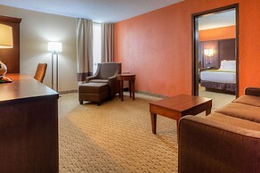 Comfort Inn & Suites Evansville Airport