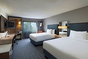 Courtyard by Marriott Austin The Domain Area