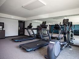 La Quinta Inn & Suites by Wyndham Dallas I-35 Walnut Hill Ln