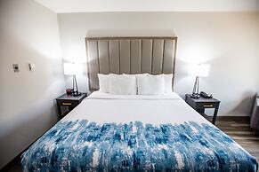 La Quinta Inn & Suites by Wyndham Dallas I-35 Walnut Hill Ln