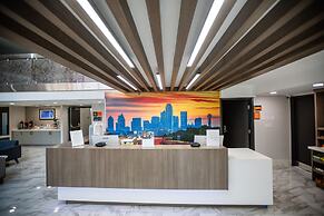 La Quinta Inn & Suites by Wyndham Dallas I-35 Walnut Hill Ln
